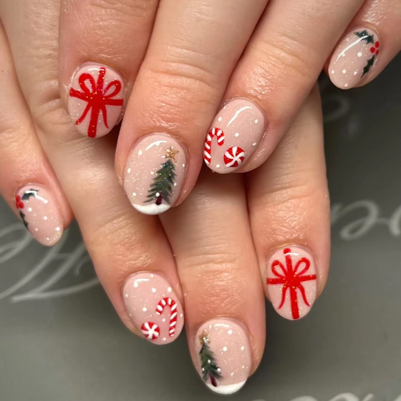 Short Round Press On Nails Chr - Christmas Tree Artificial review and price